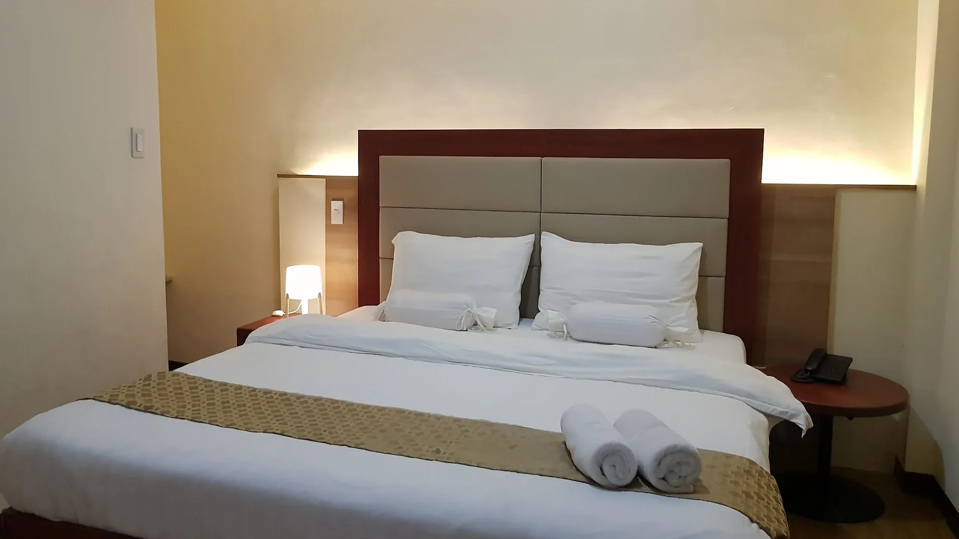 Sleep And Stay Hotel Olongapo