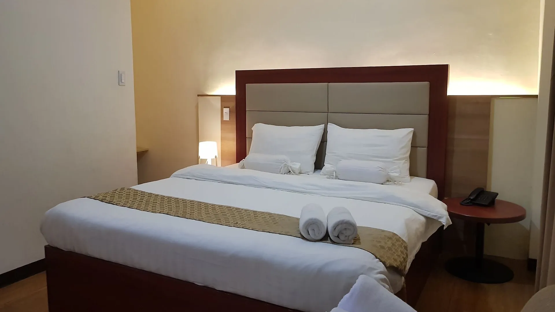 Sleep And Stay Hotel Olongapo