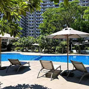 Stunning 2br Apt, 65 Sq M Netflix At Rosewood Pointe Residences Near Bgc Apartment